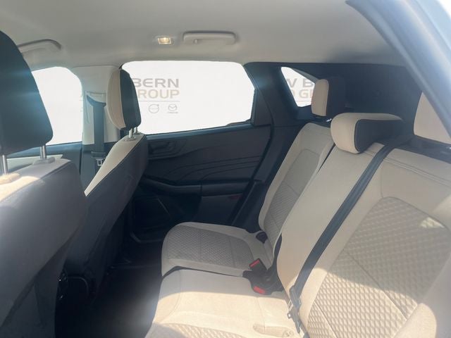 2022 Ford Escape Hybrid SE