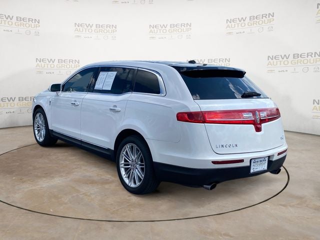 2019 Lincoln MKT Standard