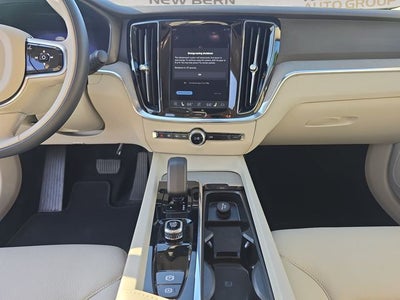 2025 Volvo S60 B5 Plus