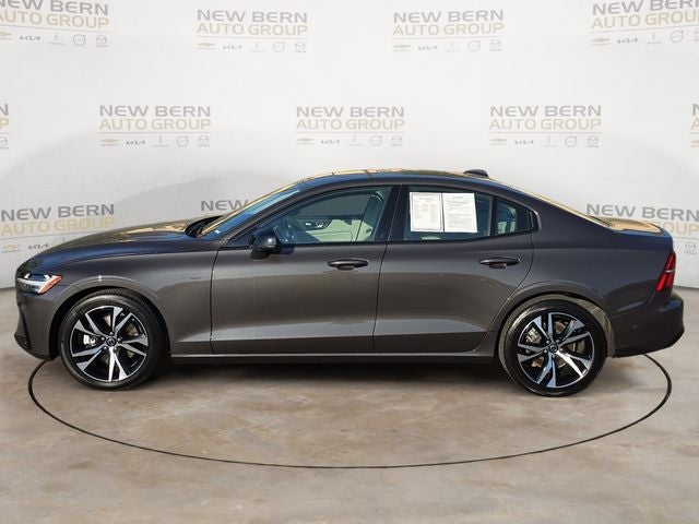 2025 Volvo S60 B5 Plus