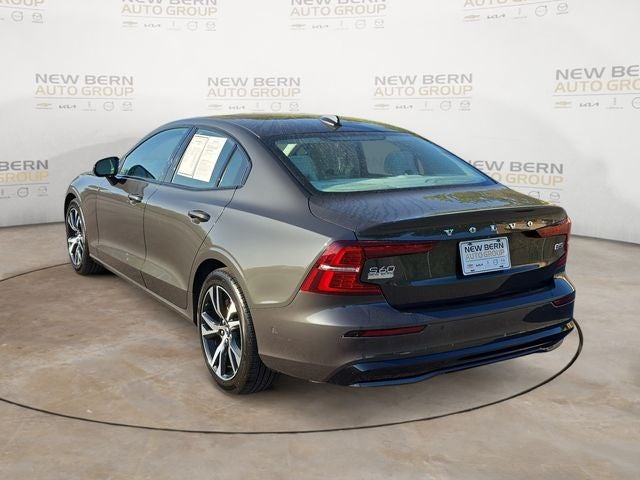 2025 Volvo S60 B5 Plus