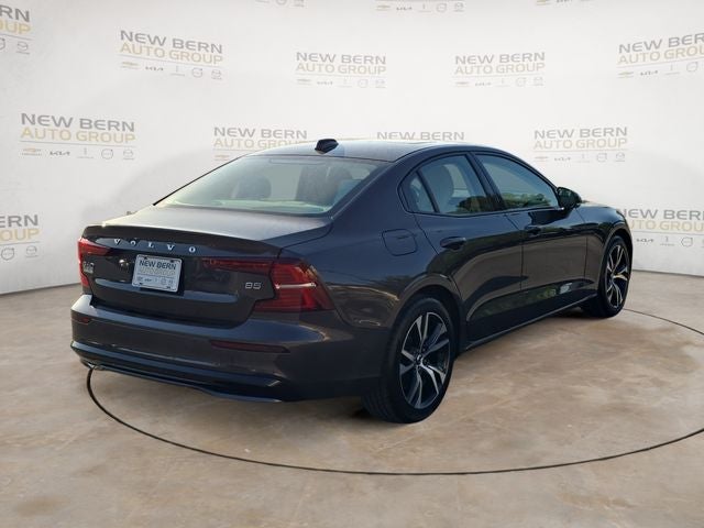2025 Volvo S60 B5 Plus