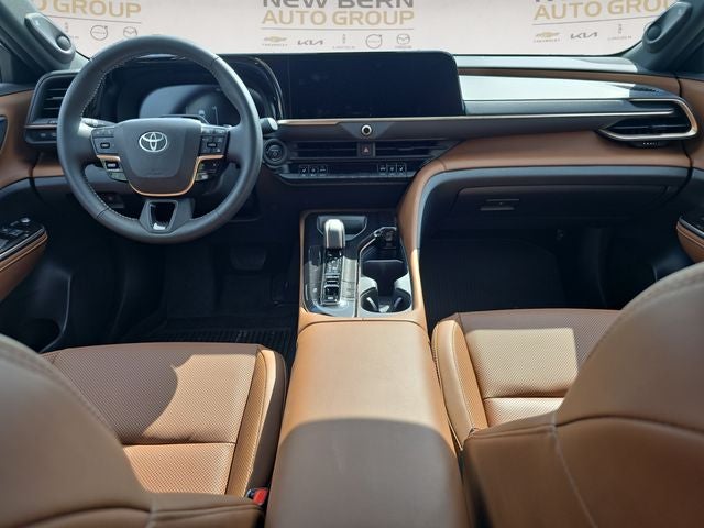 2025 Toyota Crown Signia Limited