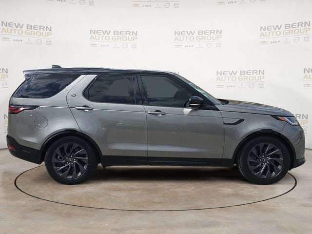 2024 Land Rover Discovery Dynamic SE