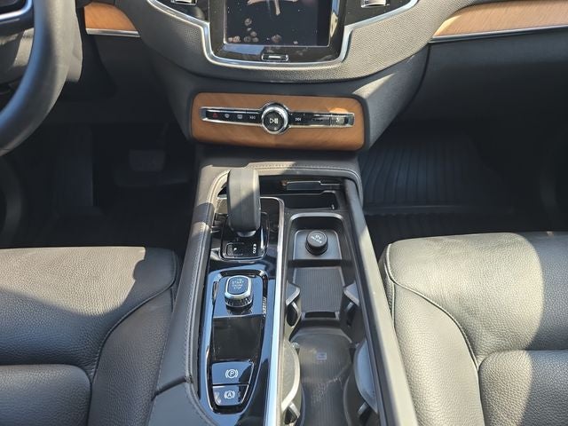 2023 Volvo XC90 B6 Plus 6-Seater