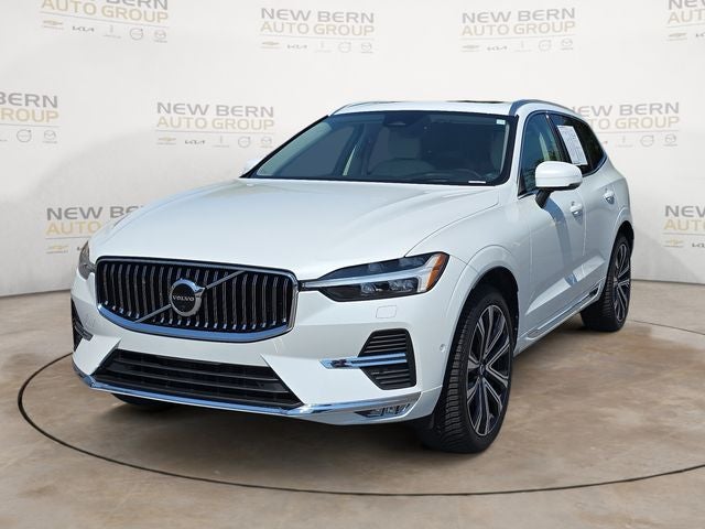 2023 Volvo XC60 B5 Ultimate Bright Theme