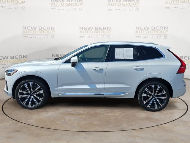 2023 Volvo XC60 B5 Ultimate Bright Theme