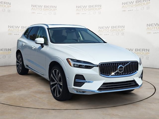 2023 Volvo XC60 B5 Ultimate Bright Theme
