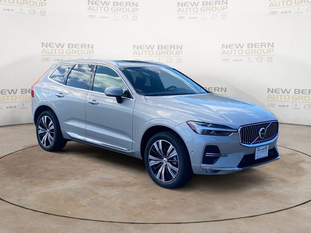 2023 Volvo XC60 B5 Plus Bright Theme