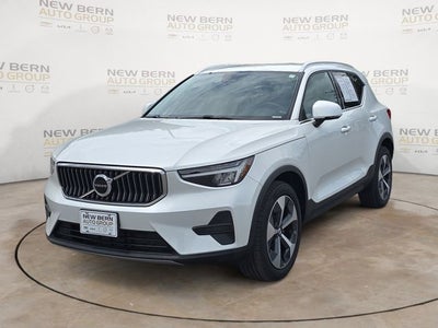 2024 Volvo XC40 B5 Core