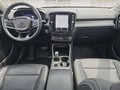 2024 Volvo XC40 B5 Core