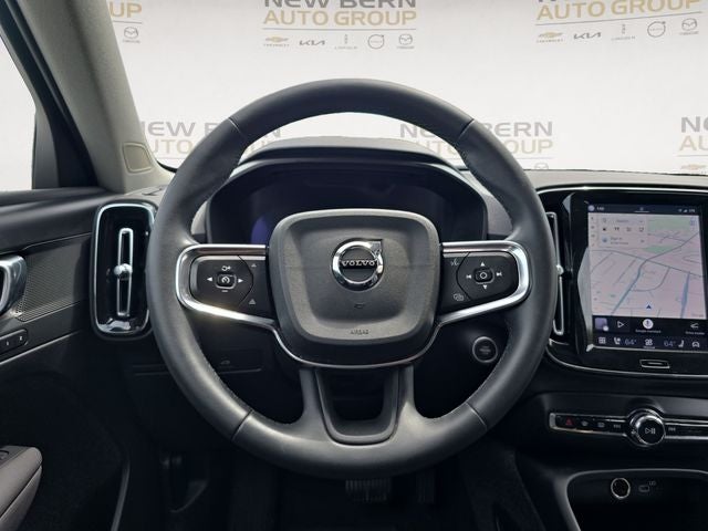 2024 Volvo XC40 B5 Core