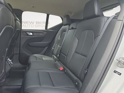 2024 Volvo XC40 B5 Core