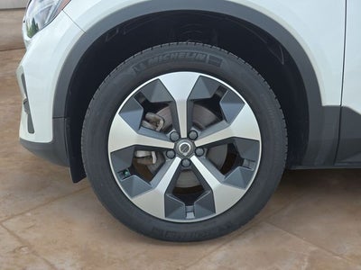 2024 Volvo XC40 B5 Core
