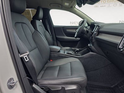 2024 Volvo XC40 B5 Core