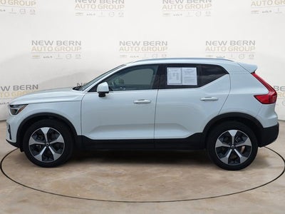 2024 Volvo XC40 B5 Core