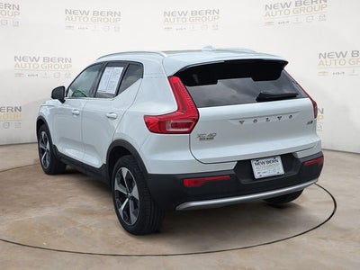 2024 Volvo XC40 B5 Core