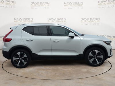 2024 Volvo XC40 B5 Core