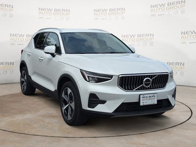 2024 Volvo XC40 B5 Core