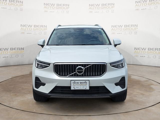 2024 Volvo XC40 B5 Core