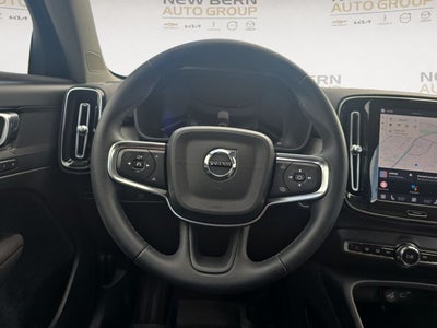2023 Volvo XC40 B5 Plus Dark Theme