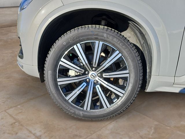 2025 Volvo XC90 B5 Core