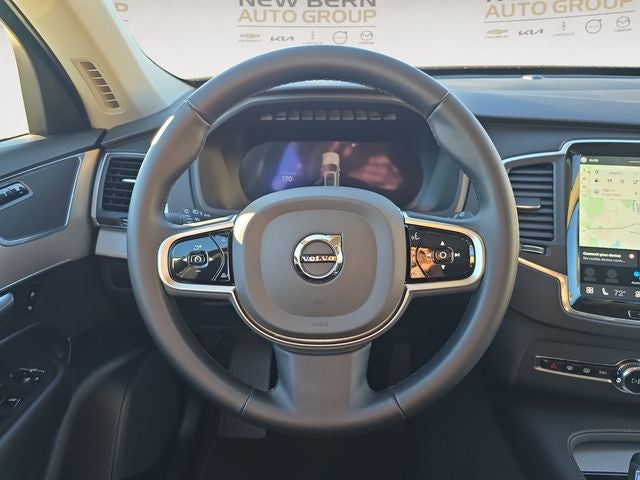 2025 Volvo XC90 B5 Core