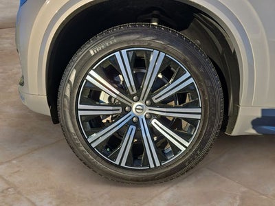 2025 Volvo XC90 B5 Core